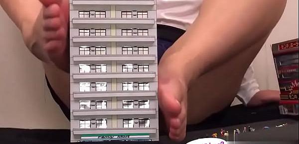 trendsJapanese Asian Giantess Vore Size Shrink Growth Fetish - More at fetish-master.net